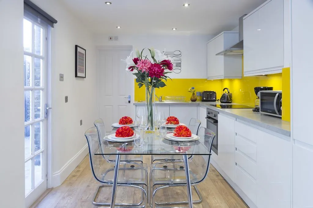 Charming Tower Bridge Apartment contacts