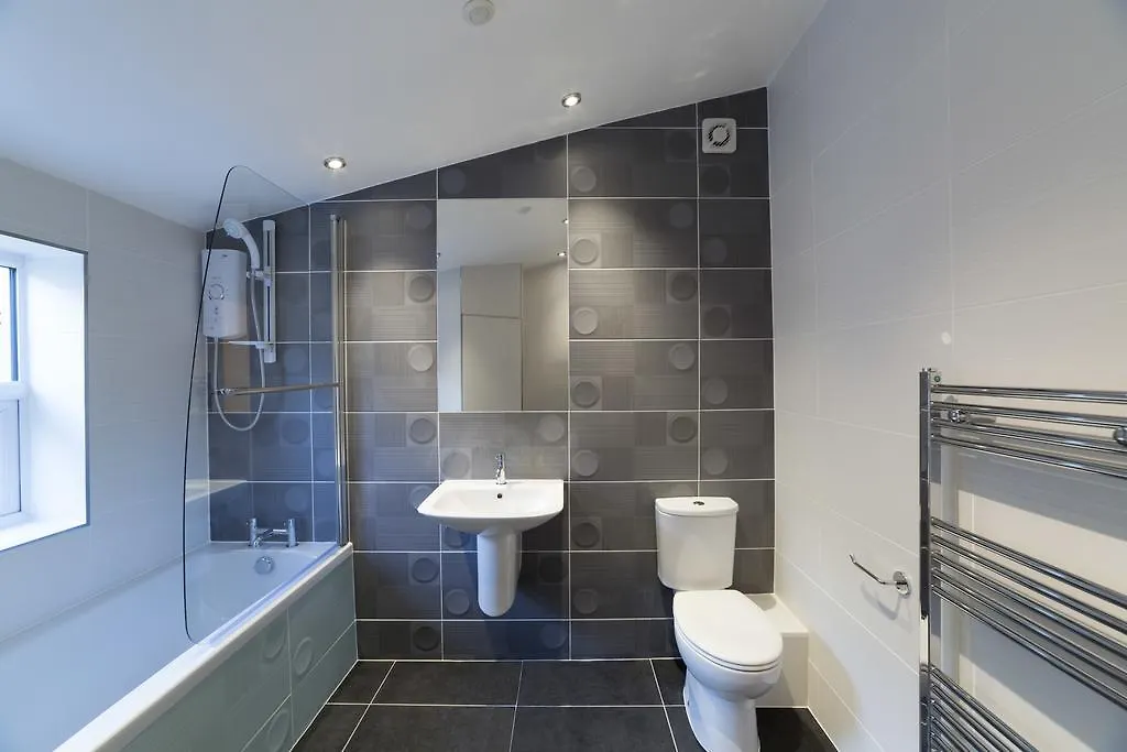 Charming Tower Bridge Apartment London