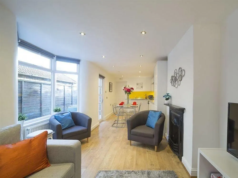 Charming Tower Bridge Apartment London United Kingdom
